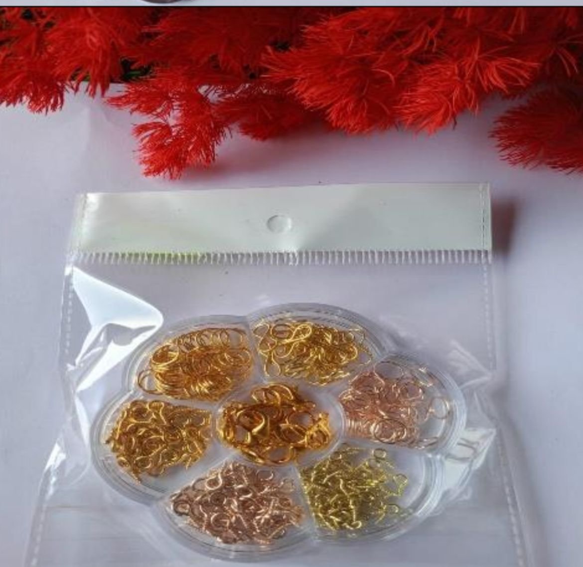 WhatsApp Image 2024-10-15 at 5.23.33 PM Jewellery Kit Pa /Min.Qty-12 Psc - Image 1