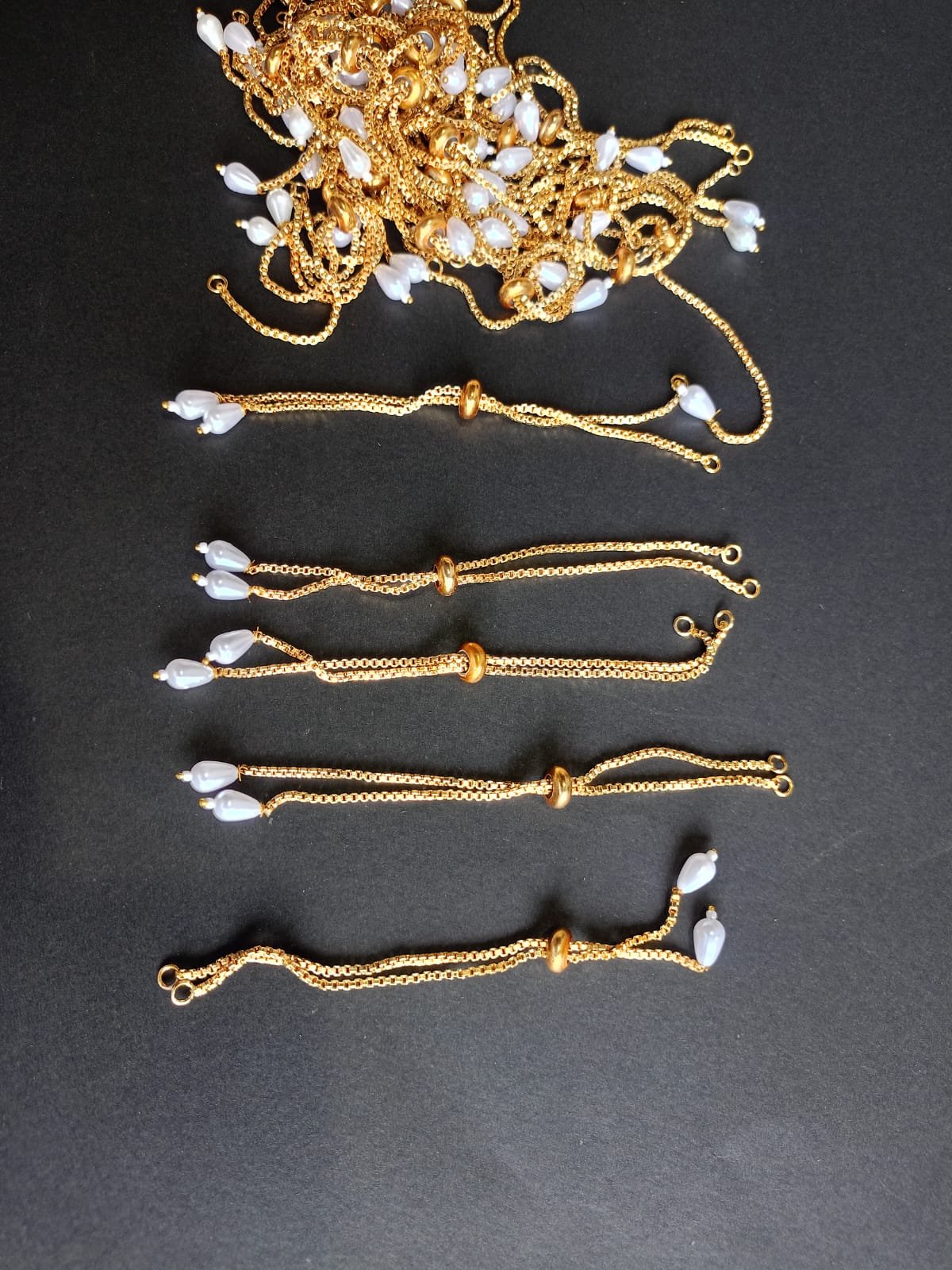 WhatsApp Image 2024-10-16 at 3.37.55 PM Breclate chain /Min.Qty-12 pcs - Image 1