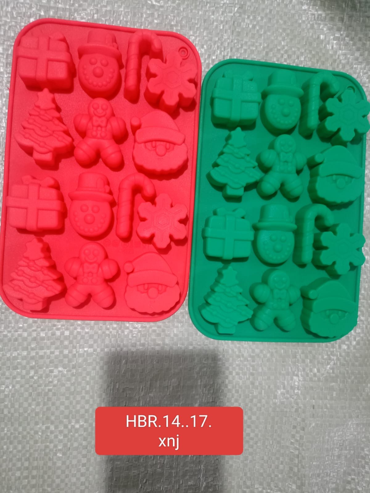 HBR35A-17 HBR35A-17 14 cavity chrishmas mould - Image 1