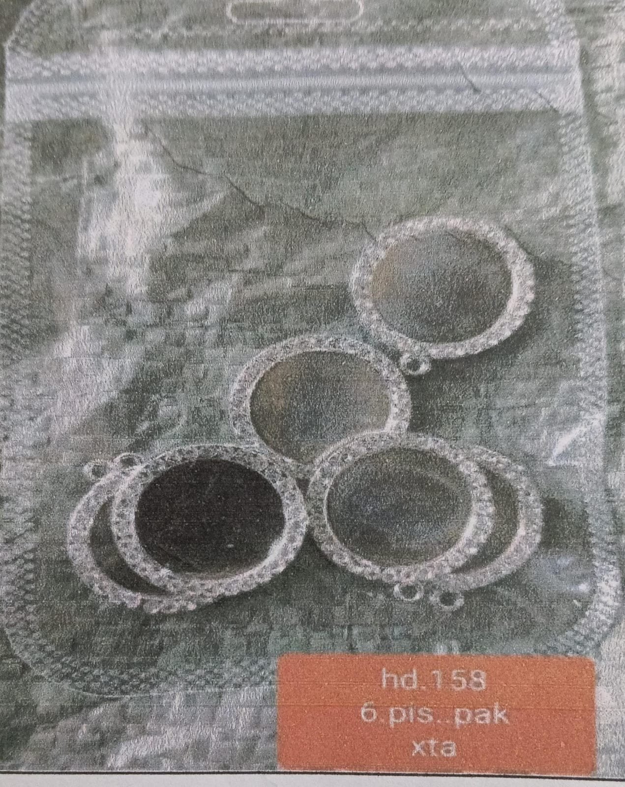 WhatsApp Image 2024-11-21 at 12.28.06 PM Pendant QTY-min 12 pcs - Image 1