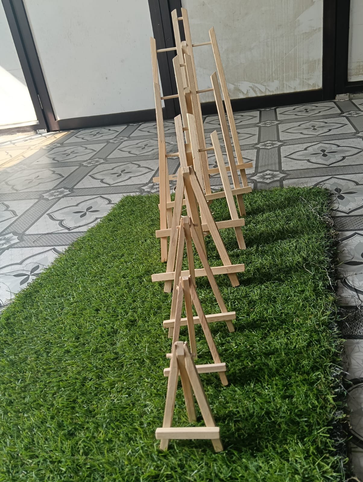 WhatsApp Image 2024-11-24 at 2.21.56 PM (3) 12inch Wooden Easel Stand min qty12 - Image 1