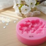 White 3 cavity flower 53 grm