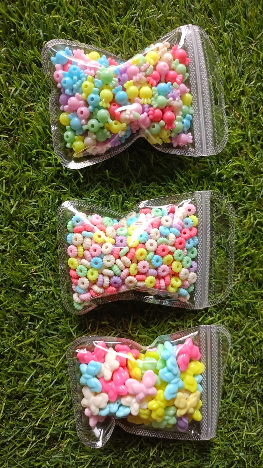 WhatsApp Image 2024-12-27 at 2.47.49 PM Plastic candy beads - Image 1