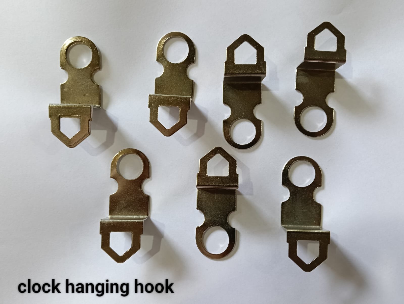 WhatsApp Image 2025-05-23 at 3.05.33 PM (1) clock hook silver - Image 1